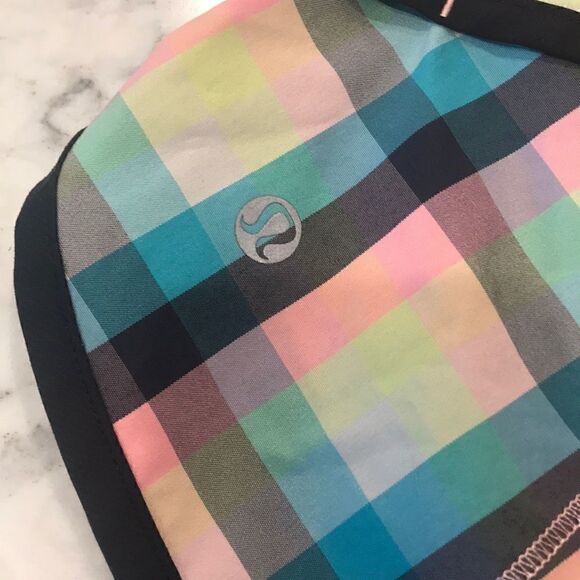 Lululemon plaid speed shorts EUC sz 2 - Picture 2 of 4